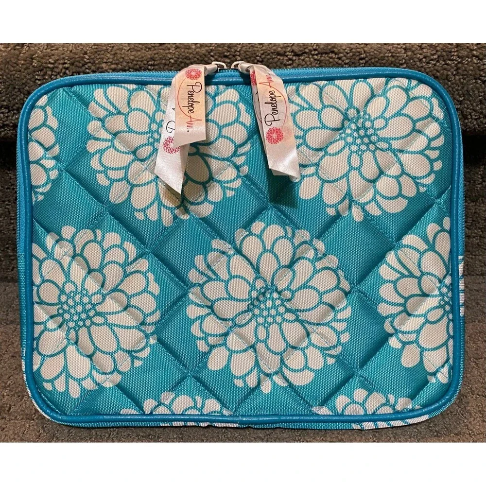 Penelope Ann Aqua Splash Padded Tablet Cover NWOT